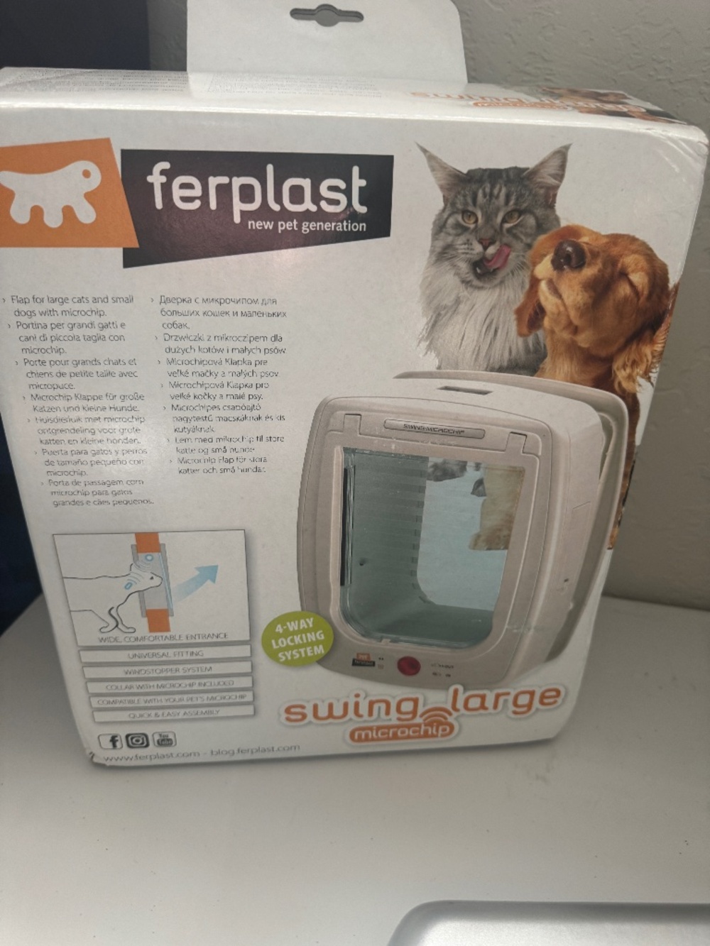 NIB Ferplast Microchip, Swing Large Microchip Pet Door Cat Dog